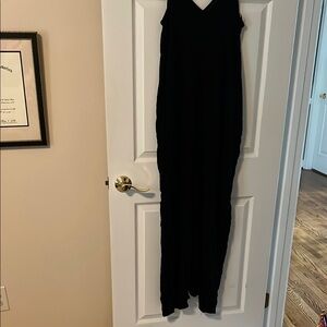 Lovestitch Black Sleeveless V-Neck Maxi Gown